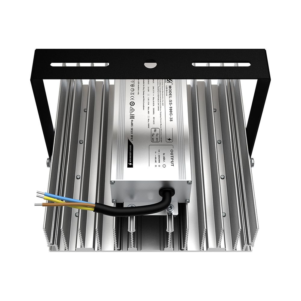 Прожектор 100 S CRI70 3000К 135х55°