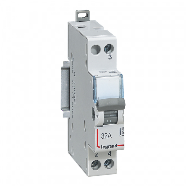 Переключатель 1ПК со ср.точкой 32A CX3 Legrand