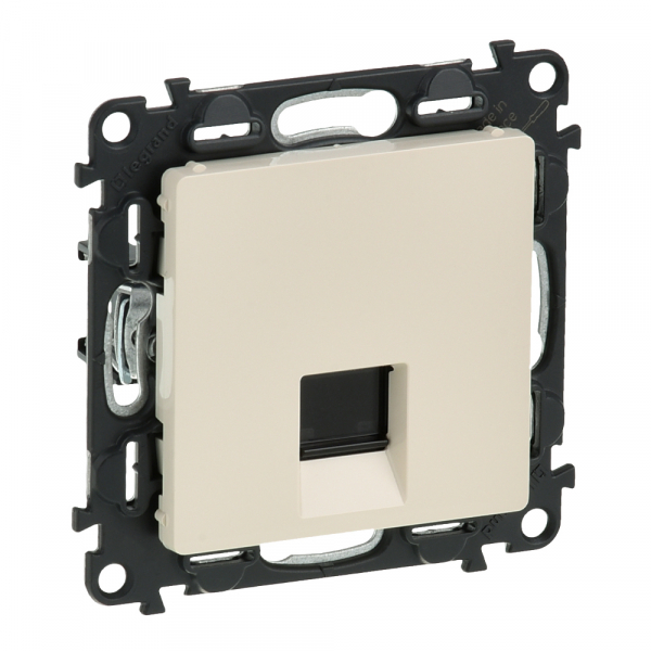 Legrand 753542 Valena LIFE.Информационная розетка одиночная RJ45 Кат.6 UTP.С лицевой панелью.Слоновая кость