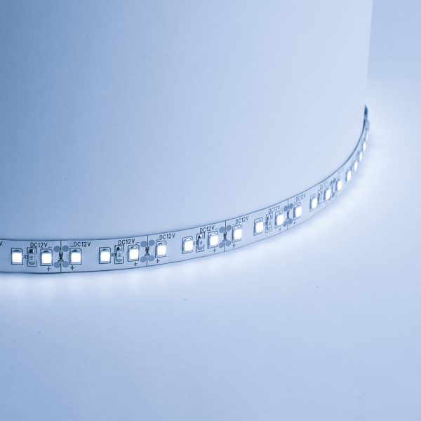 Feron 120SMD(2835)/m 9.6W/m 12V 5m 6500К, LS612