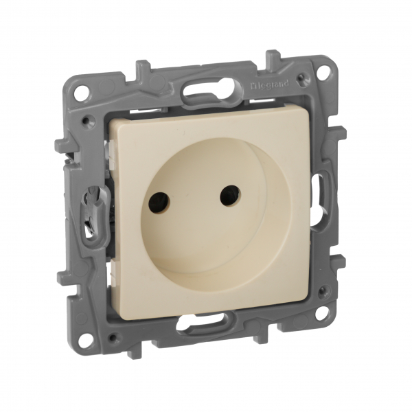Legrand  Etika  Слоновая Кость Розетка механизм 2К шторки винтовые зажимы 672334