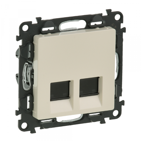 Legrand  Valena  LIFE  Слоновая Кость Розетка компьютерная 2-местная RJ45 категория 5е UTP скрытая установка IP20 / 753541