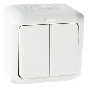 Legrand  Quteo  Белый Переключатель 2-клавишный 10A IP44 782301