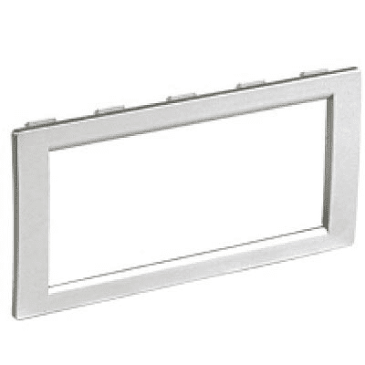 DKC  In-liner  Front  Рамка  Белый  универсальная на 4 модуля,  F00013