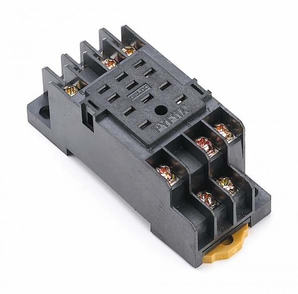 Разъём розеточный DEKraft  РРМ78/3  (РП-21) DIN  23239DEK  РР102-3-05 розетка для пром. реле 3 контакта 5А
