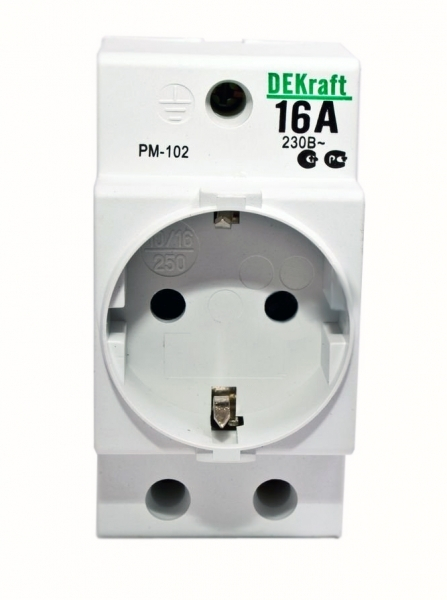 Розетка на DIN-рейку  DEKraft   2П+PEN 16A РМ-102 220В D