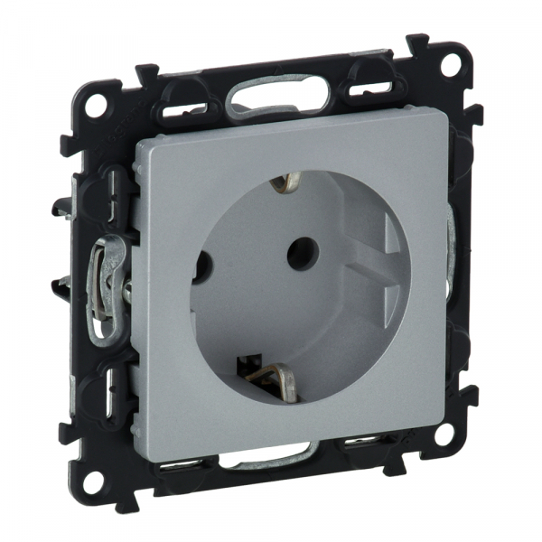 Legrand 753624 Valena LIFE.Силовая розетка 2К+З 16А 250В с лицевой панелью.Винтовые зажимы.Алюминий
