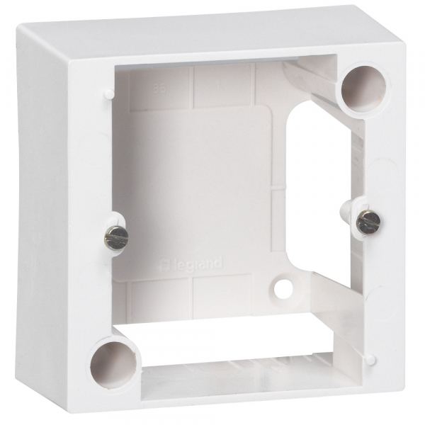 Коробка накладная - 1 пост - для встраиваемых розеток 20 А и 32 А - 82x82 мм - глубина 40 мм