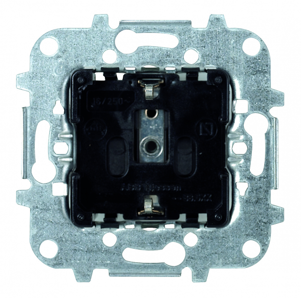 ABB  Розетка механизм 2Р+Е с винтовыми клеммами 16А 250В /8188/ NIE/2CLA818800A1001/