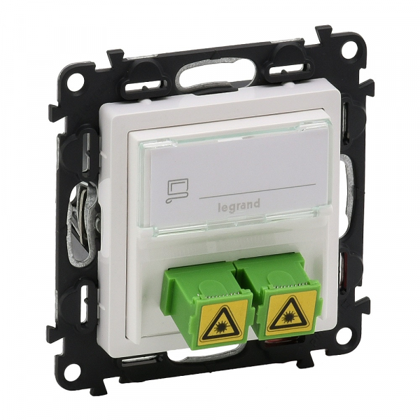 Legrand 753130 Valena LIFE.Оптическая розетка для подключения оптоволоконных кабелей SC/APC.С лицевой панелью.Белая